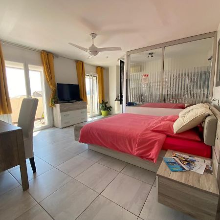 Bed and Breakfast Charmante Chambre Avec Vue Mer La Ciotat Exterior foto