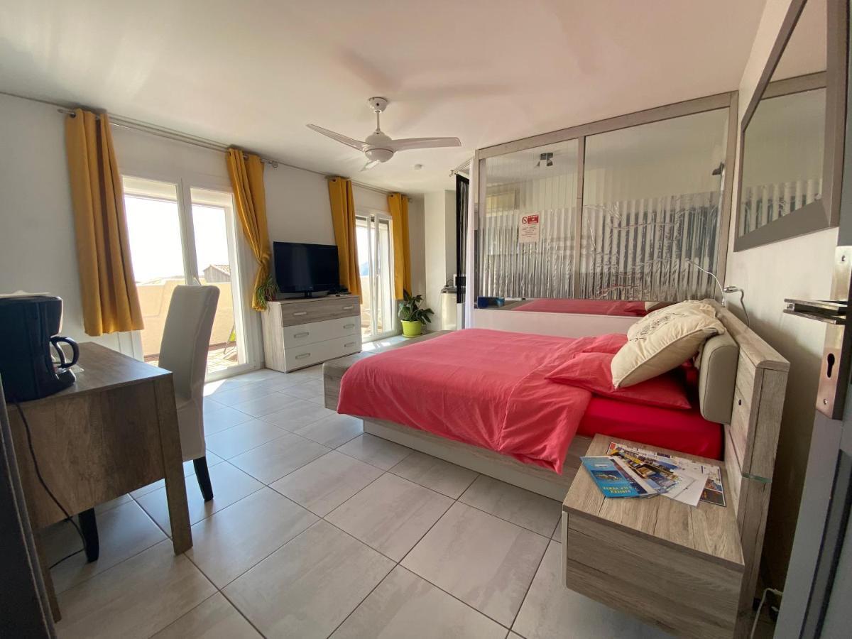 Bed and Breakfast Charmante Chambre Avec Vue Mer La Ciotat Exterior foto