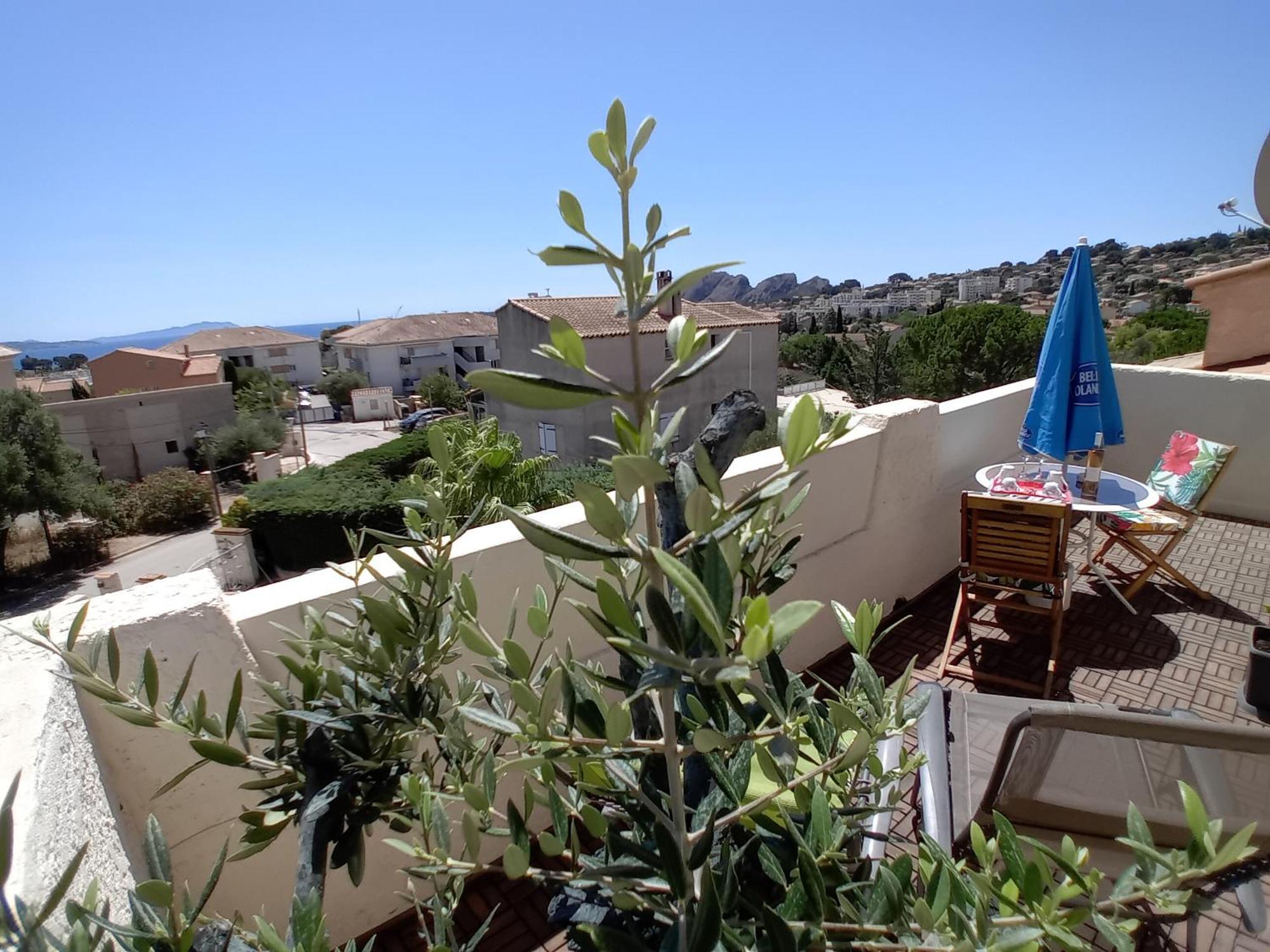 Bed and Breakfast Charmante Chambre Avec Vue Mer La Ciotat Exterior foto